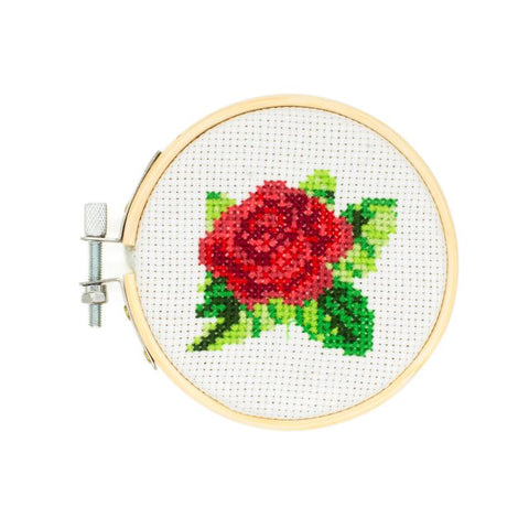 Kikkerland mini cross stritch embroidery kit rose GG178