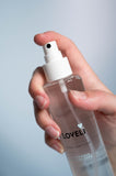 Loveli hand sanitizer: desinfect met 75% acohol met hydraterend komkommerextract en herstellende aloë vera