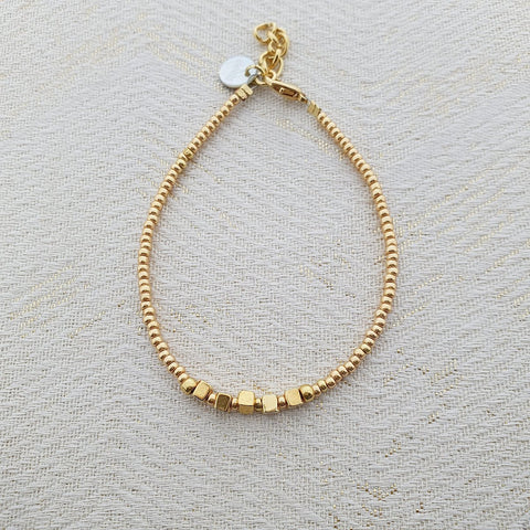 MOOI! Jewels armband met vierkante kralen goud
