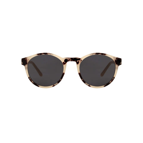 A. Kjaerbede Sunglasses Marvin hornet: zonnebril met uv400 glazen en trendy vlekken rond de ogen